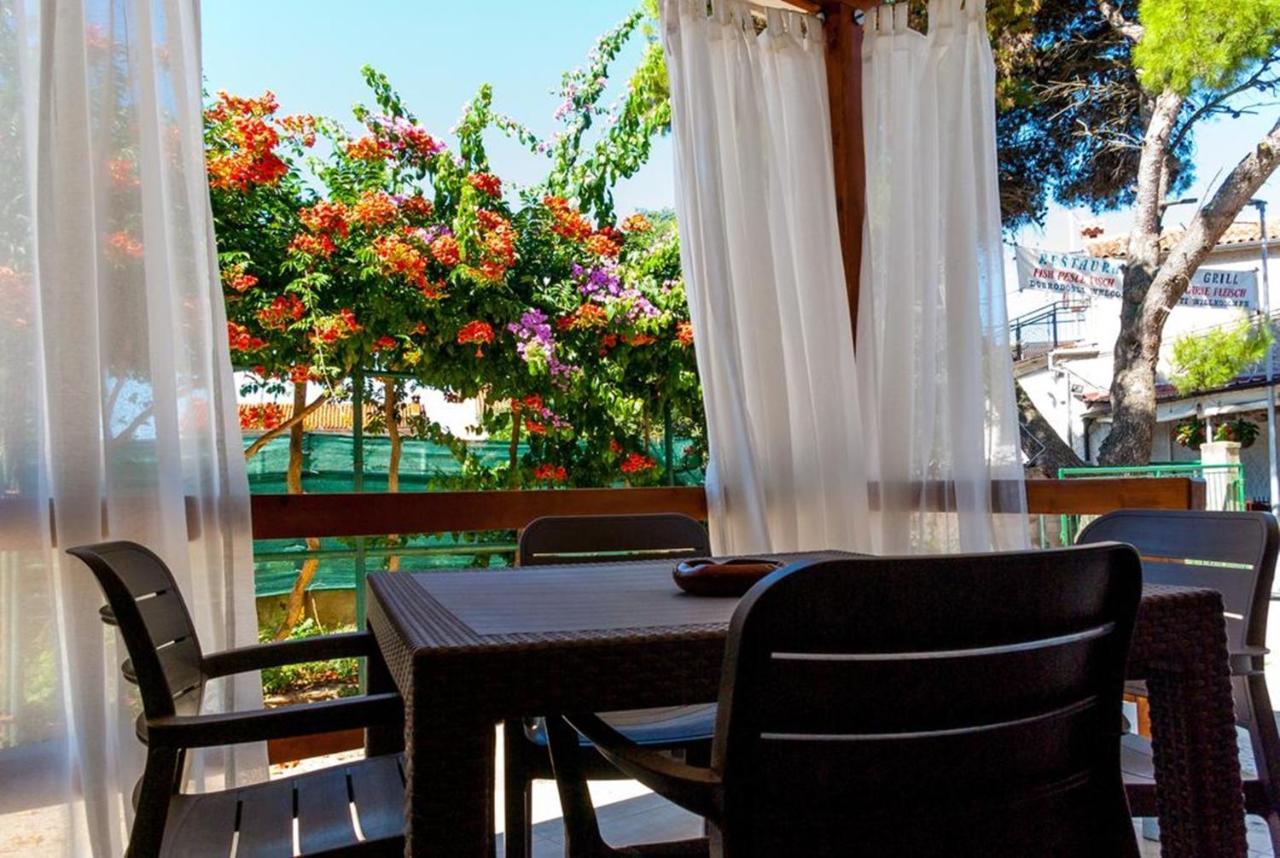 Villa Mediterranea - Apartments เมดูลิน ภายนอก รูปภาพ