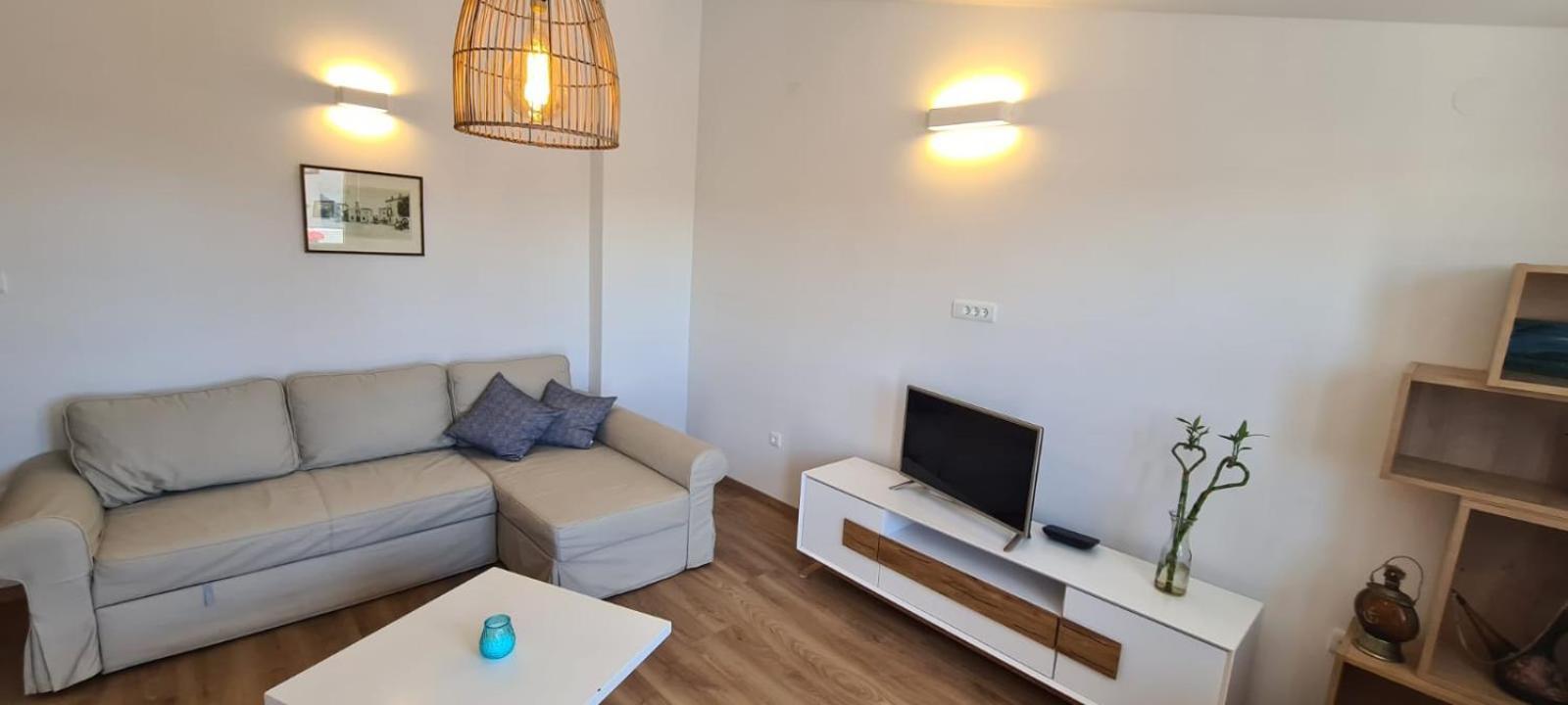 Villa Mediterranea - Apartments เมดูลิน ภายนอก รูปภาพ
