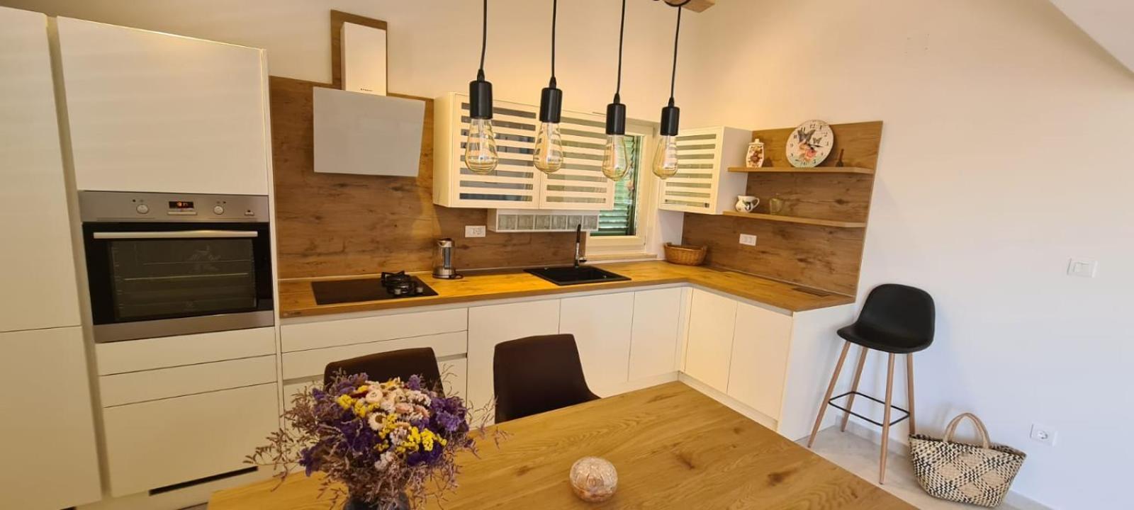 Villa Mediterranea - Apartments เมดูลิน ภายนอก รูปภาพ