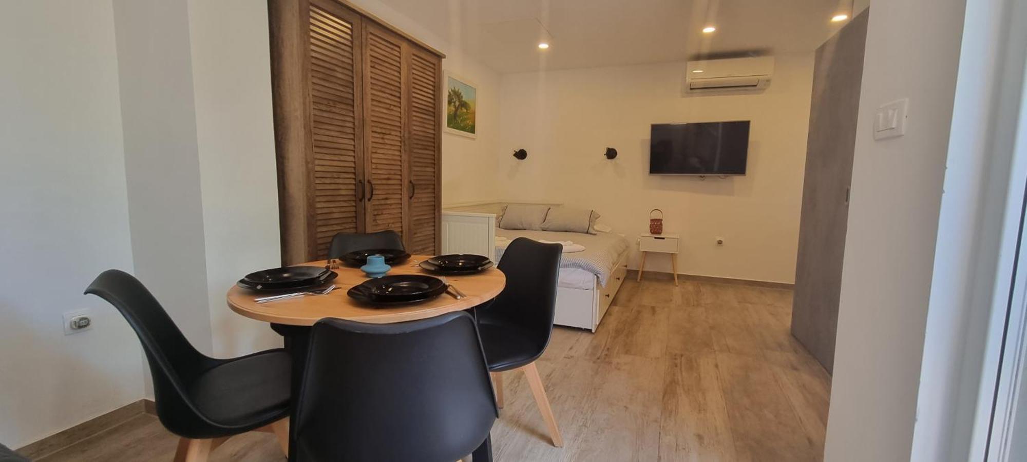 Villa Mediterranea - Apartments เมดูลิน ภายนอก รูปภาพ